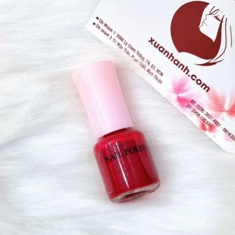 Sơn móng Daiso Nhật Nail Polish #12 đỏ cổ điển lộng lẫy, sexy