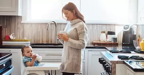 Mẹ uống sữa gì để con bú tăng cân?